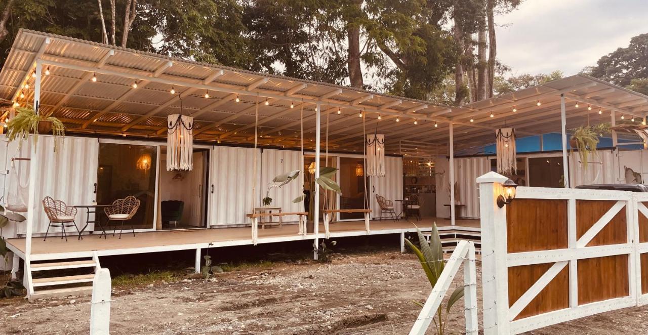 Casa Luce Bed and Breakfast Puerto Viejo de Talamanca Εξωτερικό φωτογραφία